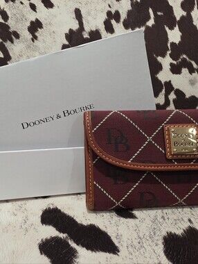 Dooney & Bourke